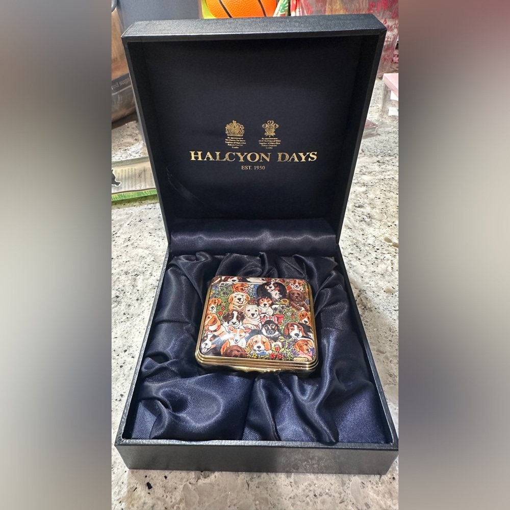 Halcyon Days Dog Enamel Case